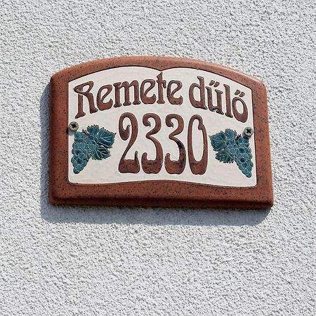 Hotel Remete-Lak Villány Exterior foto